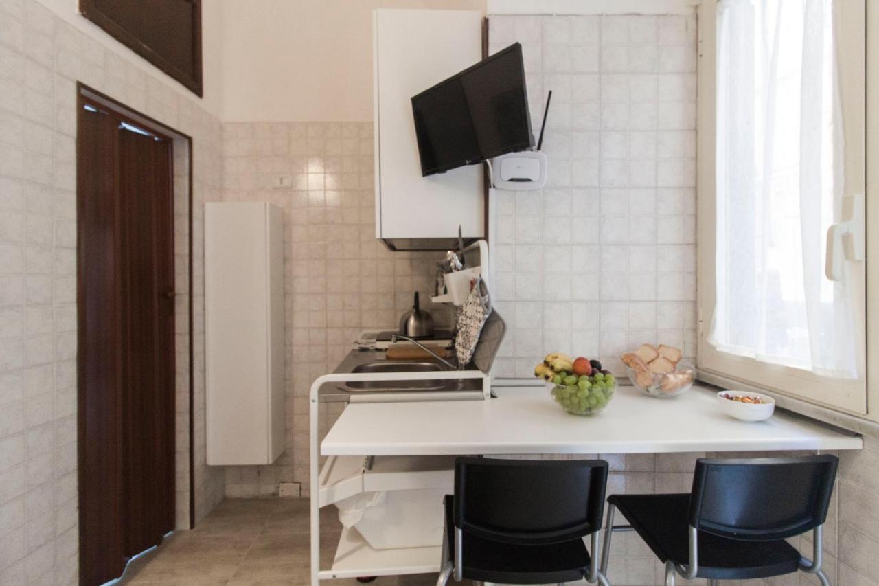 Appartamento Olina Studio Napoli Esterno foto